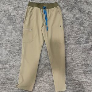 Figs Yola highwaisted in sandstone